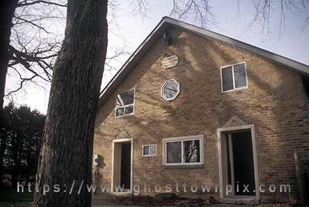 Photo of schoolhouse