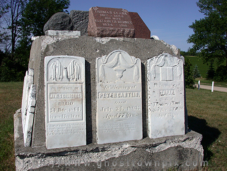 Photo of tombstones