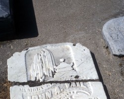 Early tombstone in Vanwyck's Cemetery Tombstone