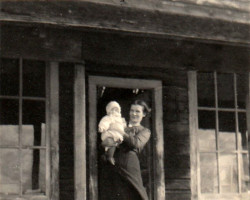 Lena Plumtree Vigrass and baby Family photo