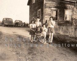 Vigrass Farm circa 1948 Family farm